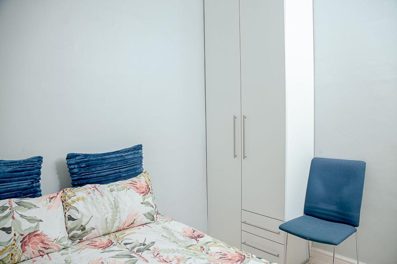 Bed & Breakfast Sunbird House Cape Town